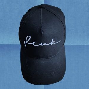 MEN’S FRENCH CONNECTION BLACK HAT.